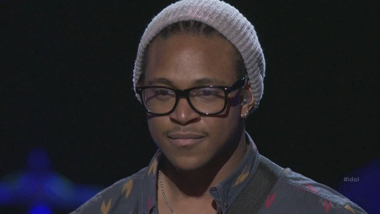 Savion Wright sings 'Hey Soul Sister'