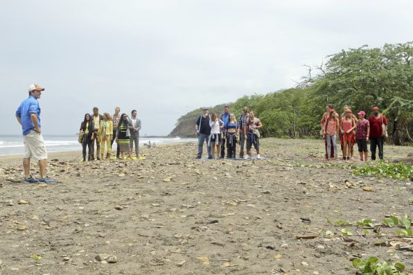Survivor Worlds Apart premiere