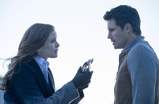 The Flash Caitlin and Ronnie reunite