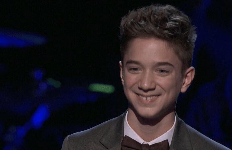 Daniel Seavey sings 'How Sweet It Is (To Be Loved By You)'