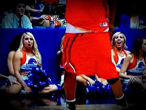 Dayton Basketball Player 'Pantsed' on Rebound (VIDEO)
