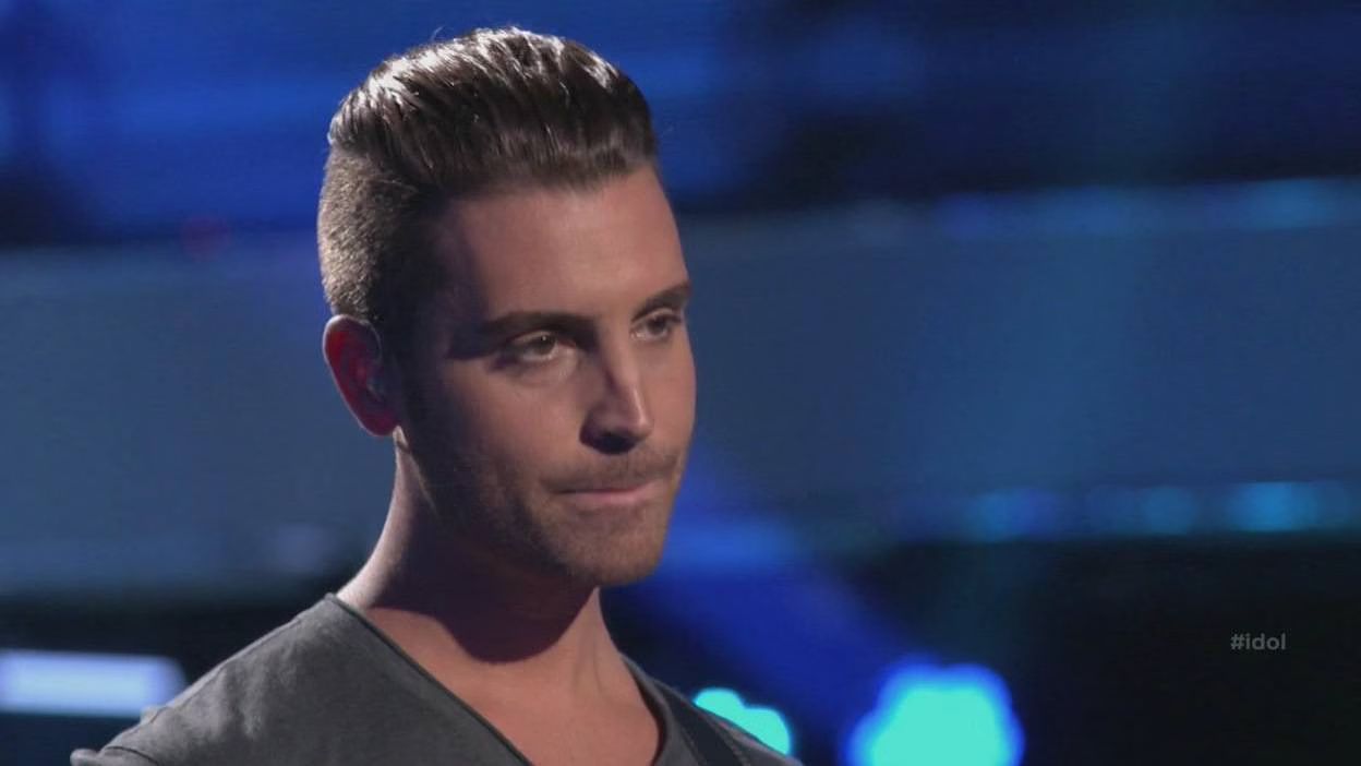 Nick Fradiani sings 'In Your Eyes' on American Idol 2015