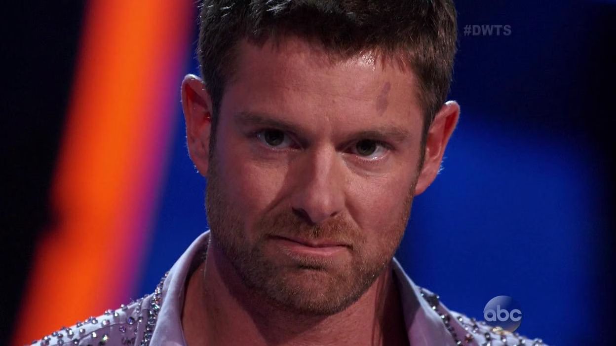 Noah Galloway and Sharna Burgess dance Cha Cha Cha