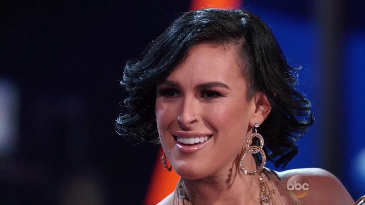 Rumer Willis and Val Chmerkovskiy dance a Disco-Infused Salsa (VIDEO)