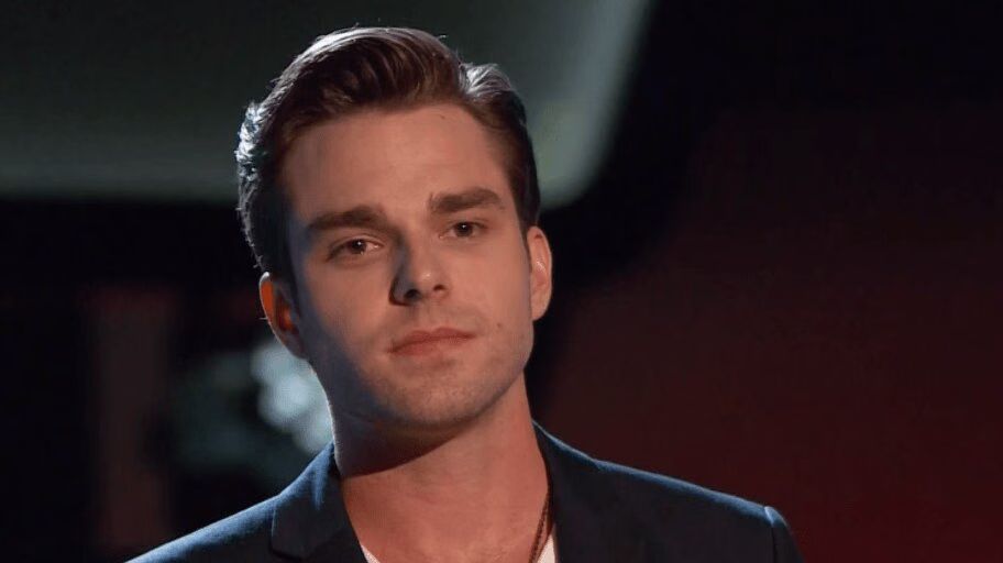 Travis Ewing sings 'Say My Name'