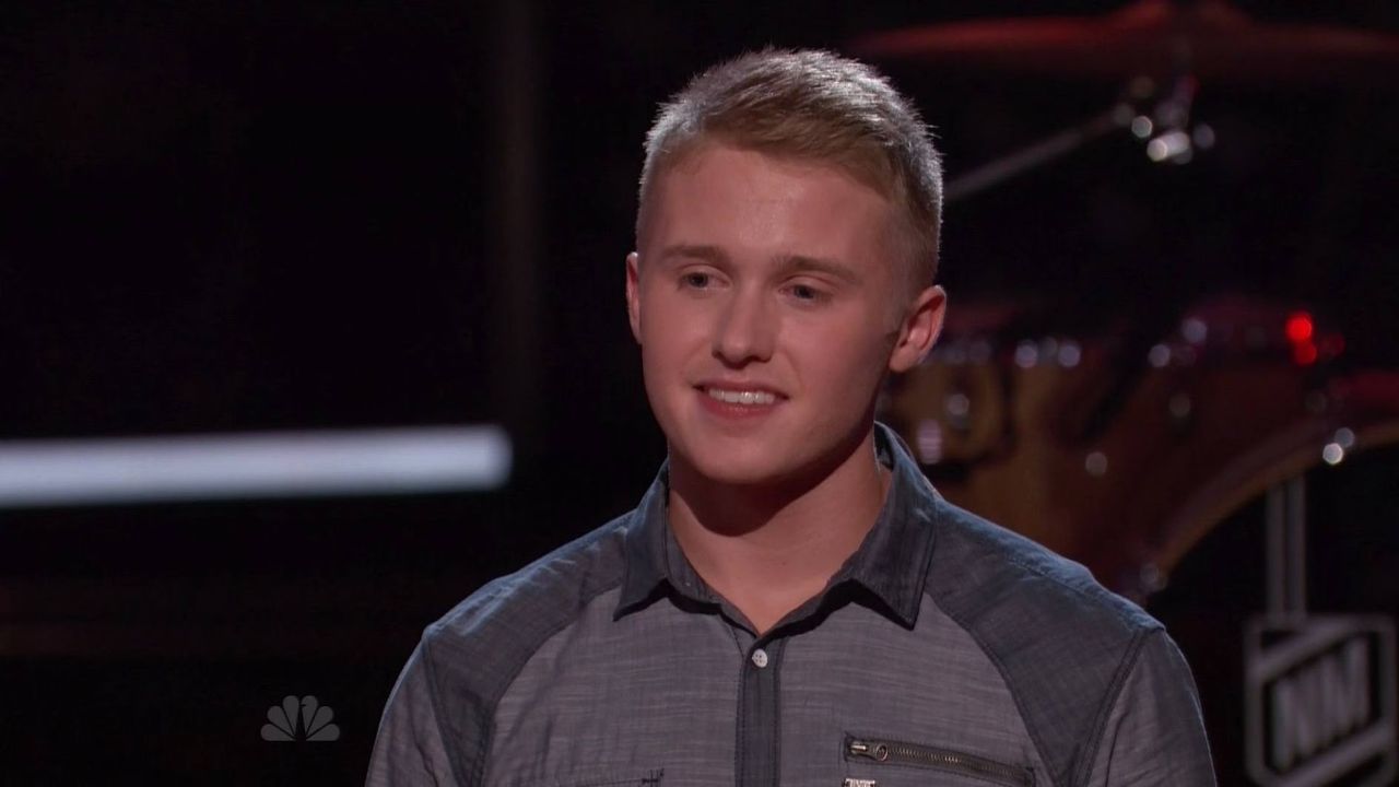 Corey Kent White sings 'Unwound' on The Voice 2015 Top 10 (VIDEO)
