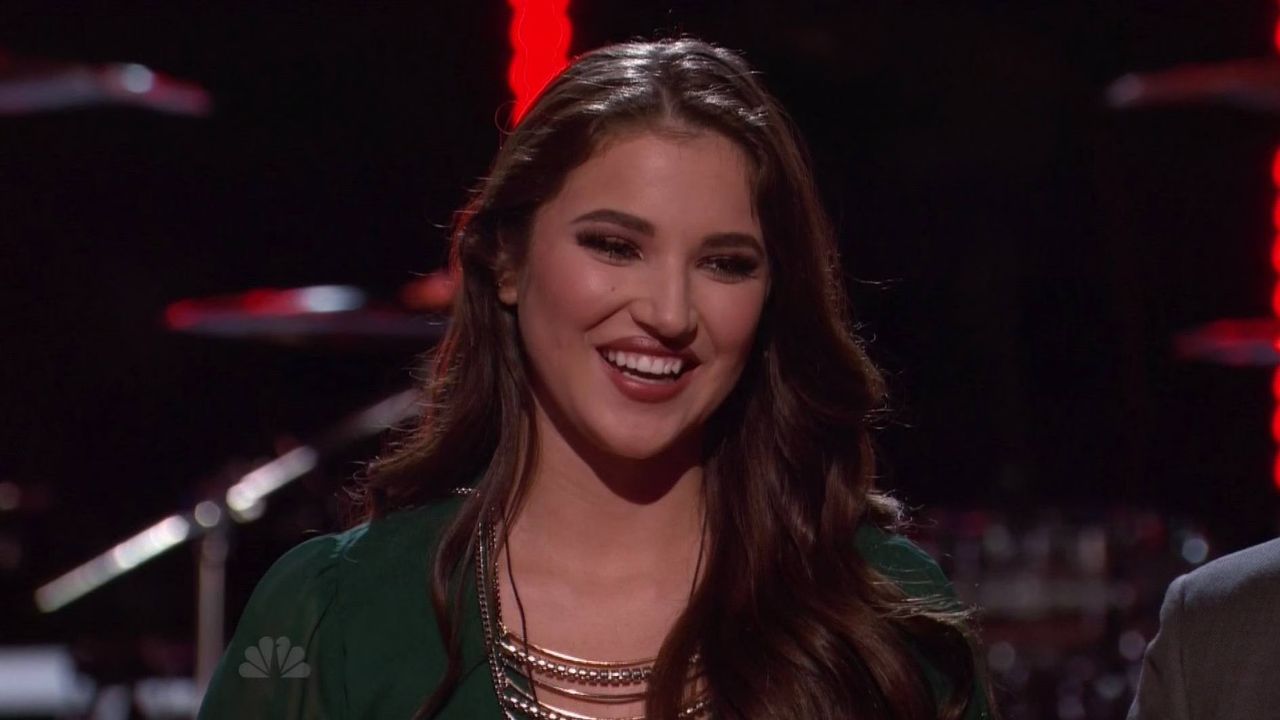 Deanna Johnson sings 'Somebody To Love' on The Voice 2015 Top 10 (VIDEO)