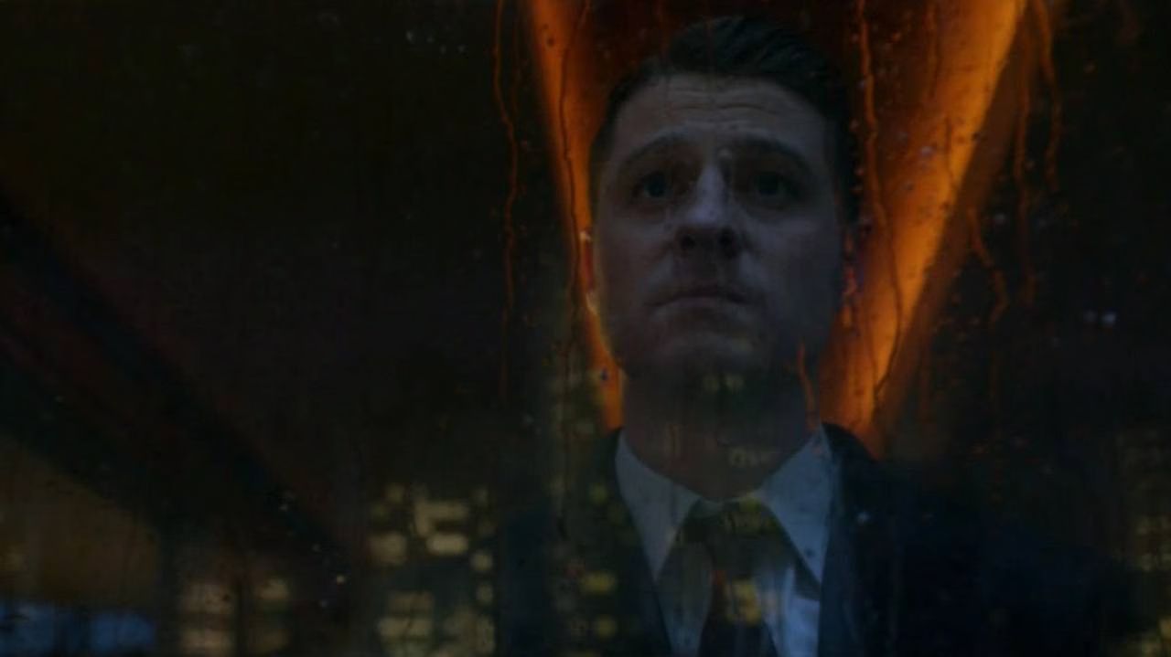 'Gotham' Preview- The Anvil or the Hammer (VIDEO)