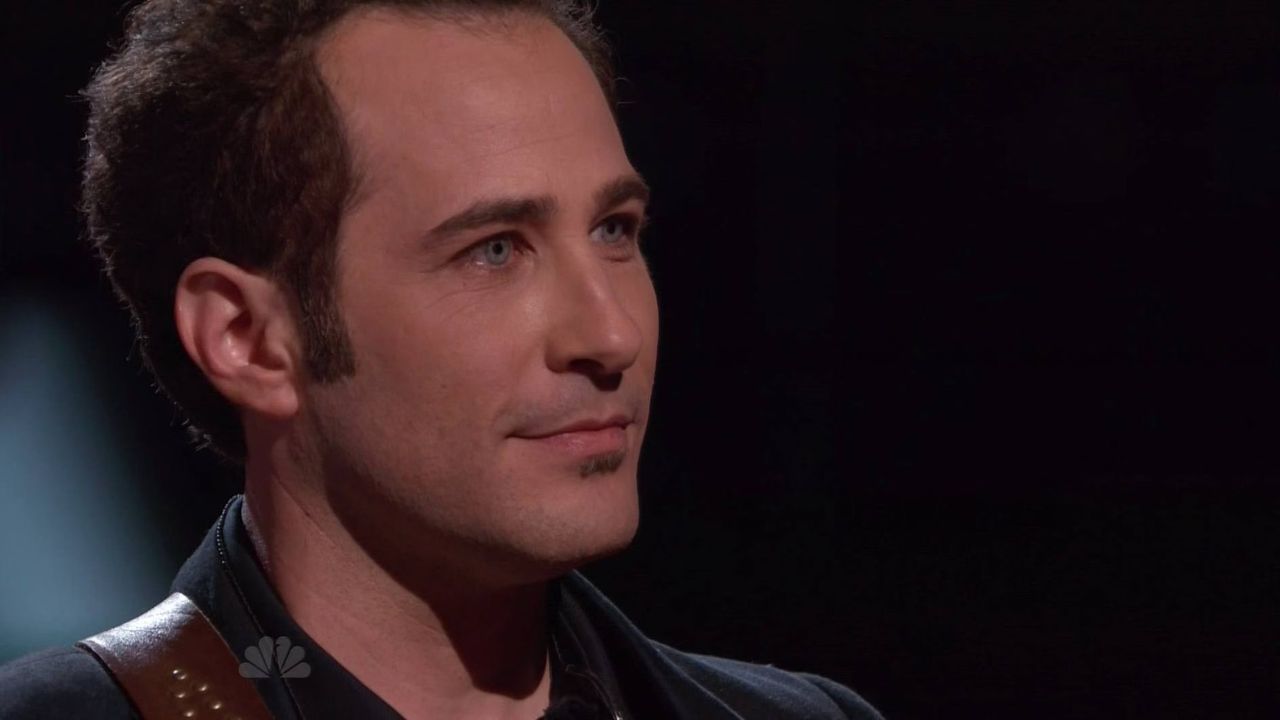 Joshua Davis sings 'Fields of Gold' on The Voice 2015 Top 8 (VIDEO)
