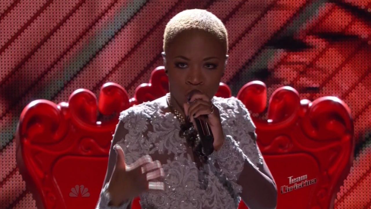 Kimberly Nichole sings 'Something's Got a Hold On Me' on The Voice 2015 Top 10 (VIDEO)