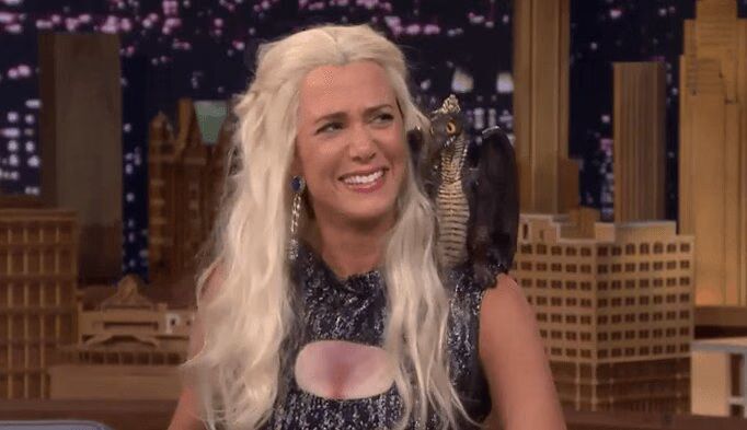 Kristen Wiig as Khaleesi Cannot Stop Laughing (VIDEO)