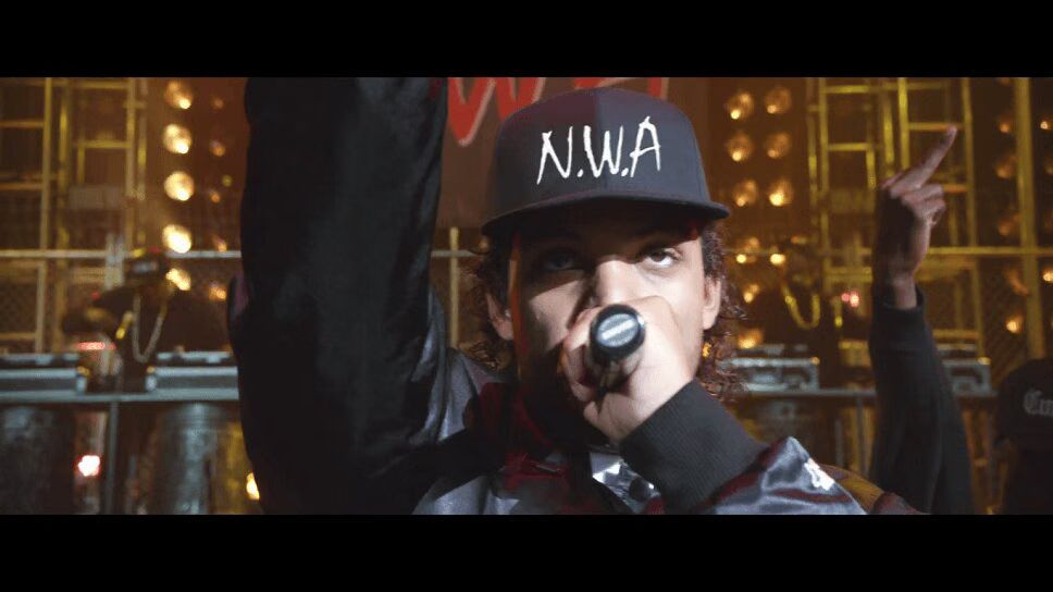 New 'Straight Outta Compton' Trailer Is Both Awesome and NSFW  (VIDEO)