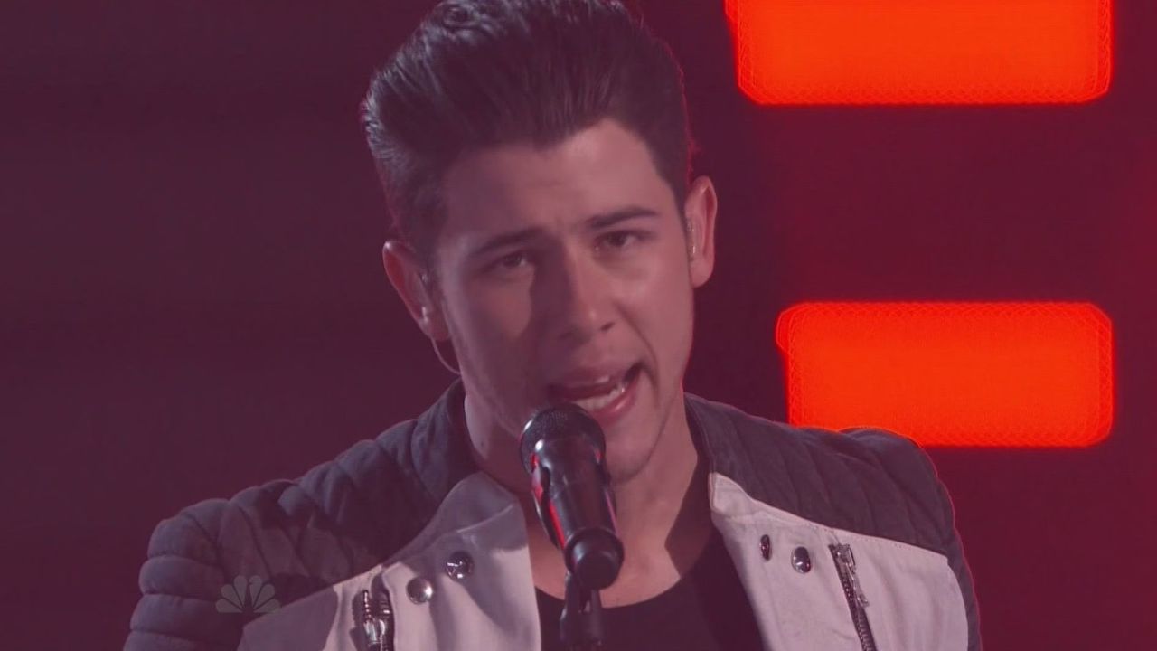 Nick Jonas sings 'Chains' on The Voice (VIDEO)