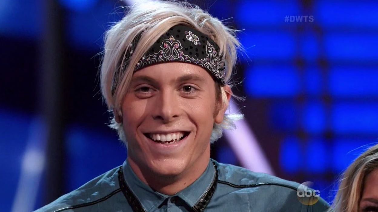 Riker Lynch and Allison Holker score 10s with Samba
