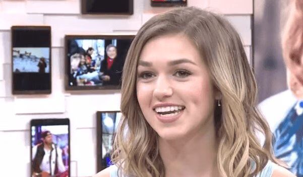 Sadie Robertson talks about 'Just Be You and Live Original' (VIDEO)