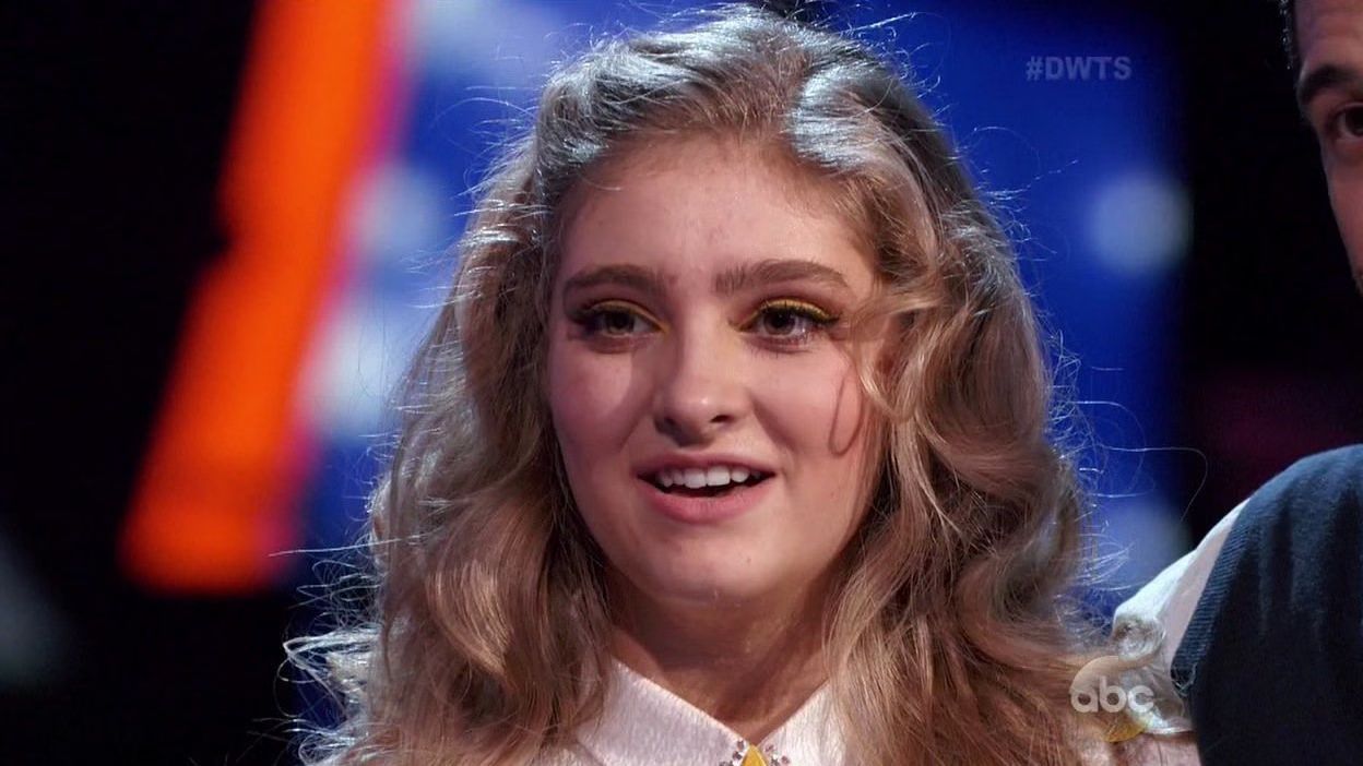 Willow Shields and Mark Ballas dance Salsa (VIDEO)
