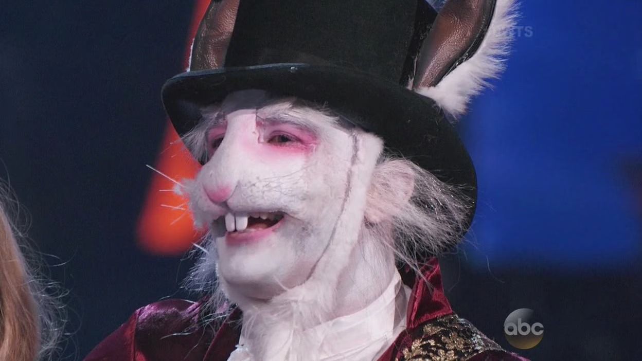 Willow Shields and Mark Ballas dance epic 'Wonderland' Foxtrot