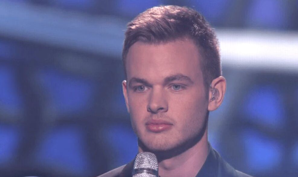 Clark Beckham sings 'Champion' on American Idol Finale
