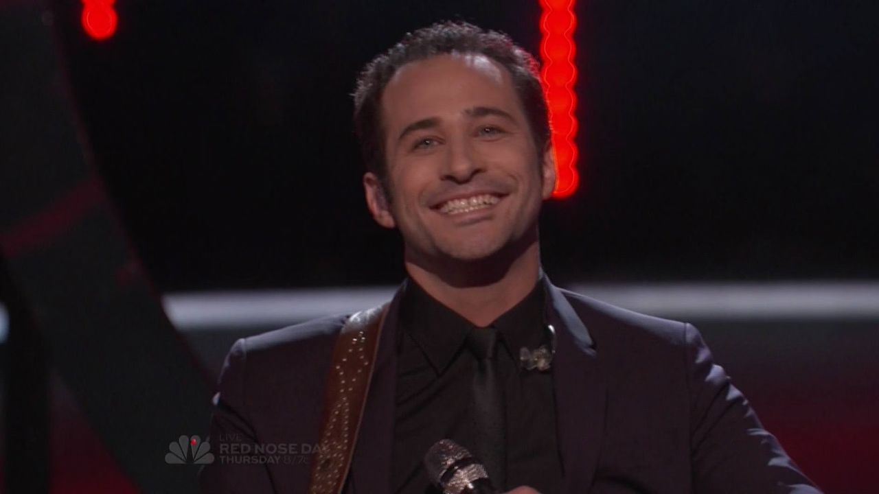 Joshua Davis sings 'Hallelujah' on The Voice 2015 Finale (VIDEO)