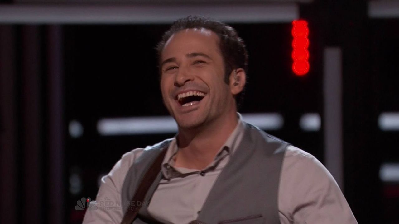 Joshua Davis sings 'The Workingman's Hymn' on The Voice 2015 Finale (VIDEO)