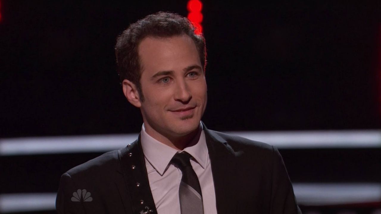Joshua Davis sings ‘Desire’ on The Voice 2015 Top 6 (VIDEO)