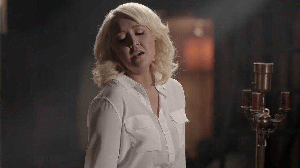 Meghan Linsey releases 'Change My Mind' official video