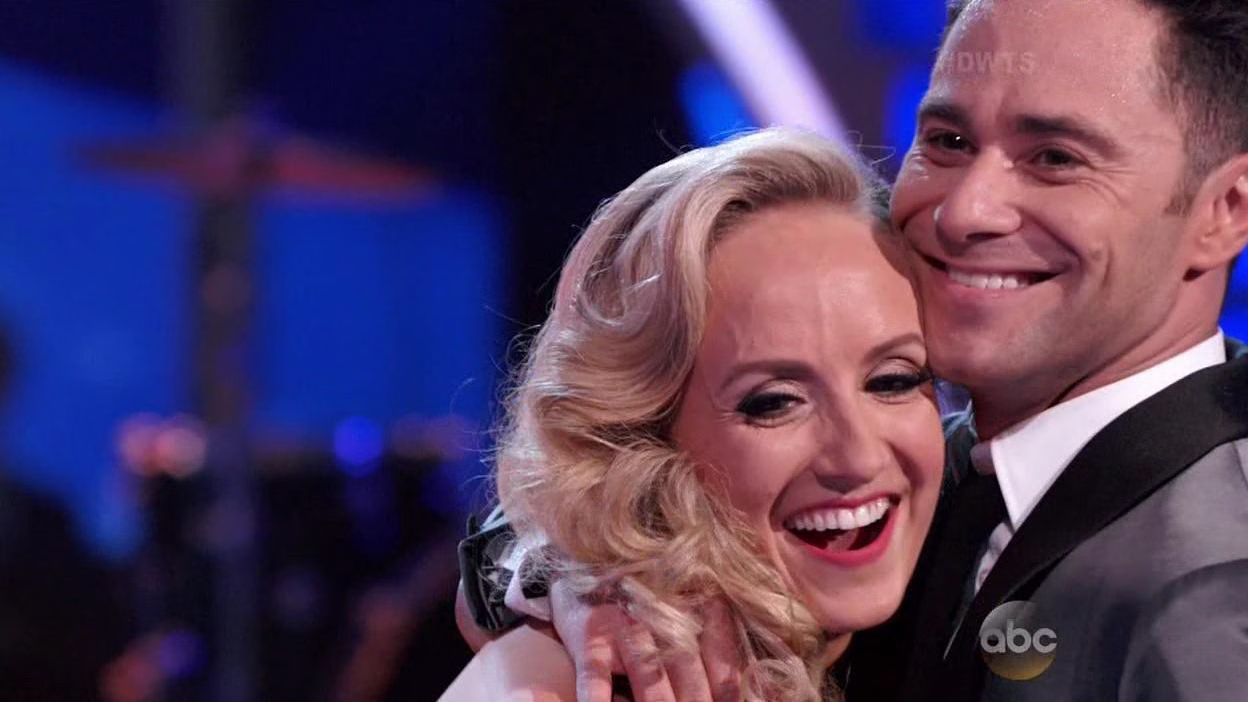 Nastia Liukin and Sasha Farber dance PERFECT Quickstep