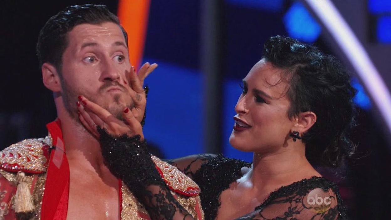 Rumer Willis and Val Chmerkovskiy dance PERFECT Paso Doble w: Artem Chigvintsev (VIDEO)