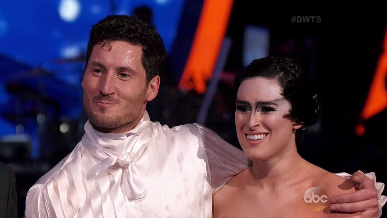Rumer Willis and Val Chmerkovskiy dance 'Swan Lake' Contemporary