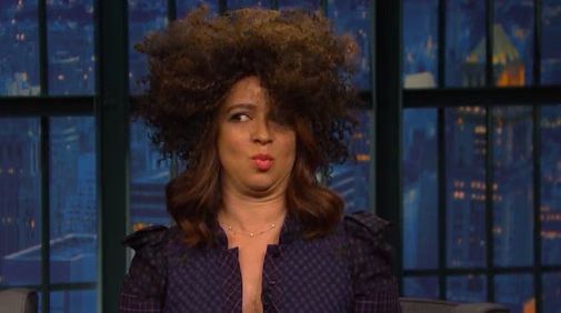 Maya Rudolph gives Rachel Dolezal impersonation on Late Night with Seth Myers (VIDEO)