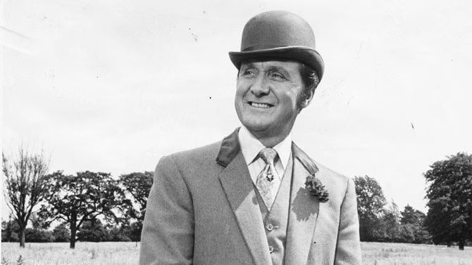 Patrick Macnee of 'Avengers' TV Show Dead at 93