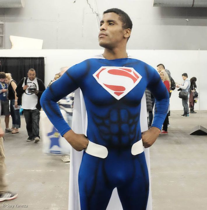 The New 52 Earth-2 Superman