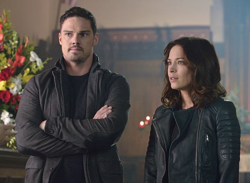 'Beauty and the Beast' Review Kristin Kreuk Delivers in Complicated 'Chasing Ghosts'