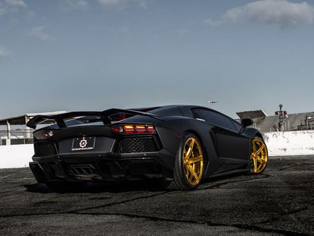 Chris Brown Lamborghini