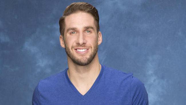 Shawn Booth wins The Bachelorette 11