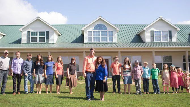 ‘19 Kids and Counting’ Canceled By TLC After Child Molestation Charges