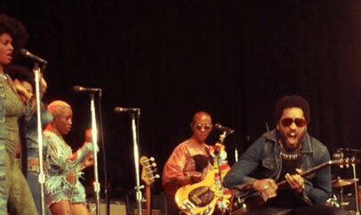 Lenny Kravitz Has Major Wardrobe Malfunction In Sweden (VIDEO)