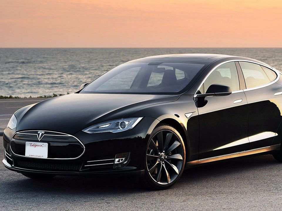 Tesla Model S P85D