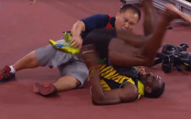 Usain Bolt vs. Segway at World Championships (VIDEO)