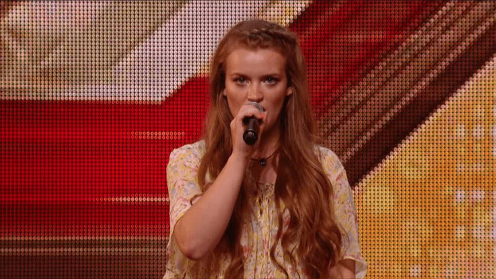 17-Year-Old Delivers Jaw-Dropping Vocal on The X Factor UK 2015 (VIDEO)