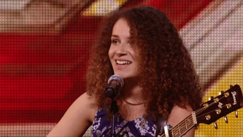 Accountant Stuns With An Amazing TLC Cover on The X Factor UK 2015 (VIDEO)