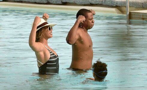 Beyonce and Blue Ivy Aqua Aerobics Photos