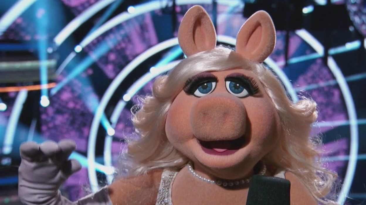 Miss Piggy on DWTS