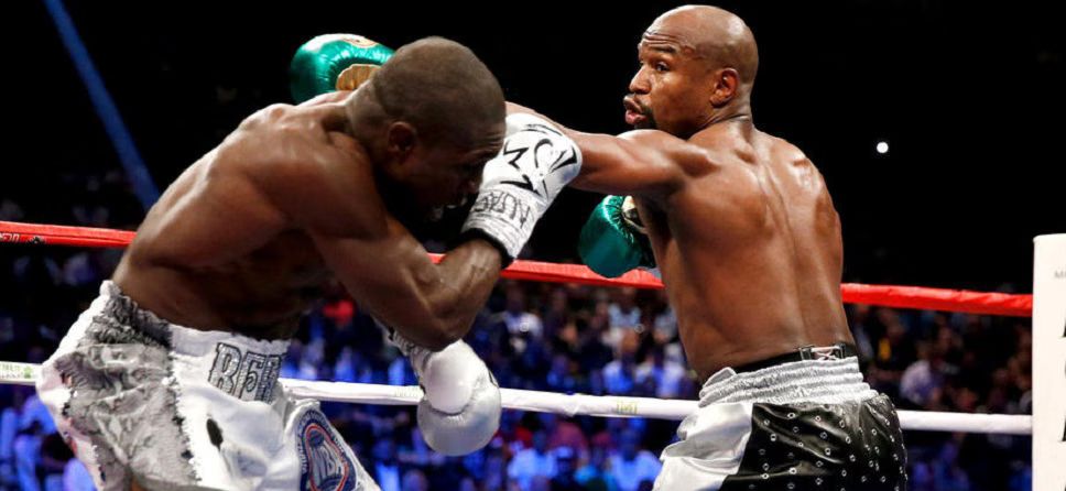 Floyd Mayweather Defeats Andre Berto, Ties Rocky Marciano's Record