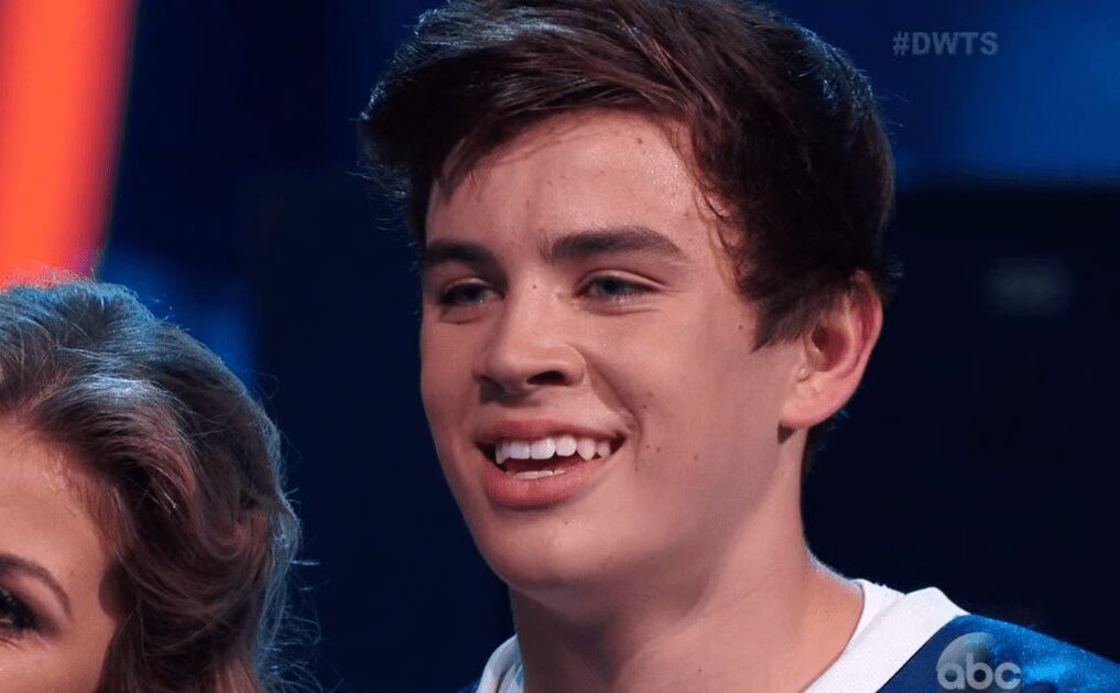 Hayes Grier and Emma Slater dance Cha Cha Cha