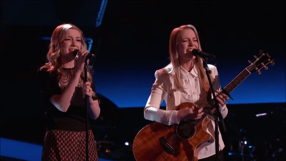 Twins Turn Four Chairs With Awesome Dido Cover on The Voice 9 (VIDEO)