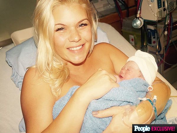 'American Idol' Star Kimberly Caldwell Welcomes Daughter Harlow Monroe - See Sweet Photo