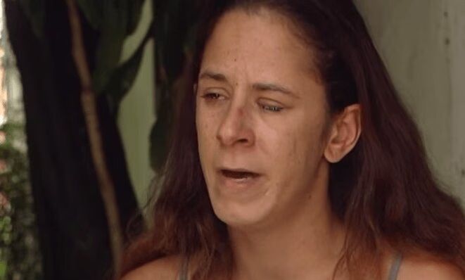 Woman Accidentally Super Glues Eye Lid Shut (VIDEO)