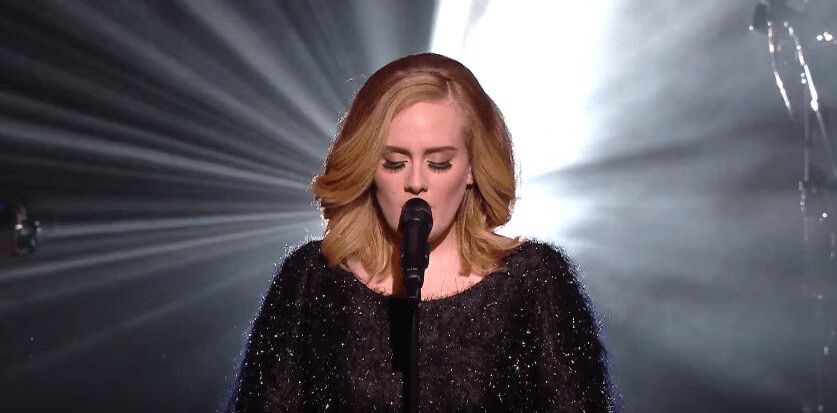 Adele - Voice of an Angel - Sings 'Hello' Live at NRJ Music Awards VIDEO
