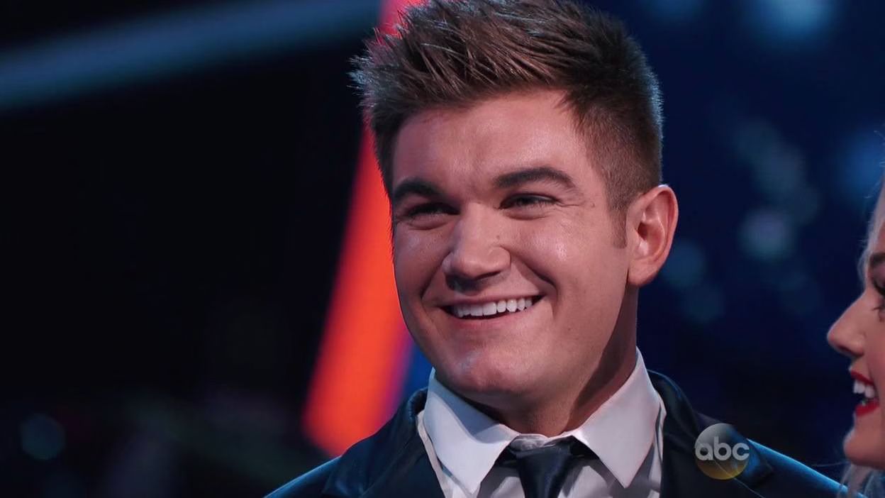 Alek Skarlatos and Lindsay Arnold dance PERFECT Waltz